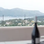Mike's Lakkíon